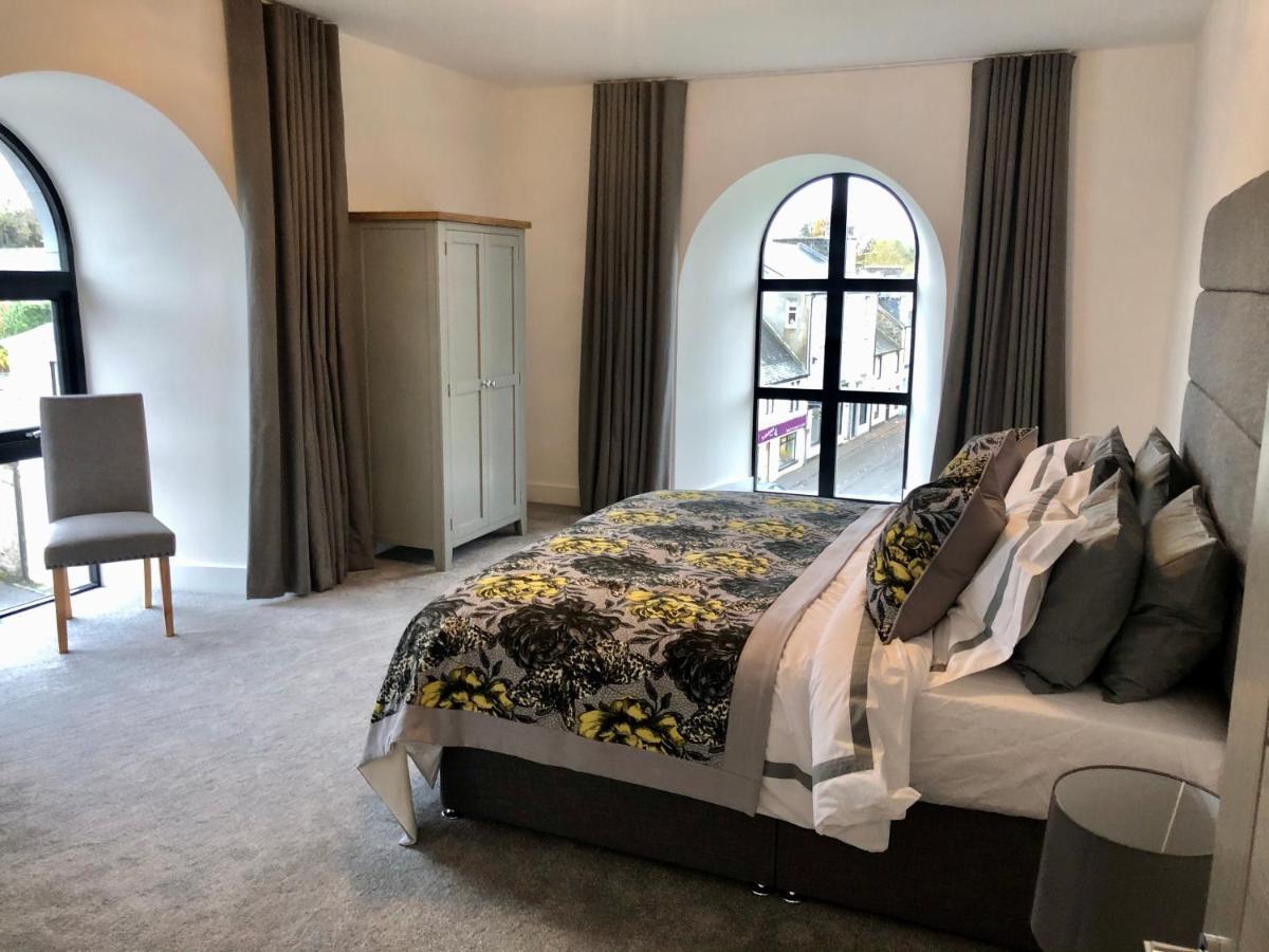 East Church House, Unique 9 Bedroom Church, Historic Market Town. Strathaven Kültér fotó